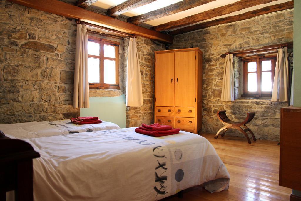 Casa Rural Ardantzena Ardaiz Szoba fotó